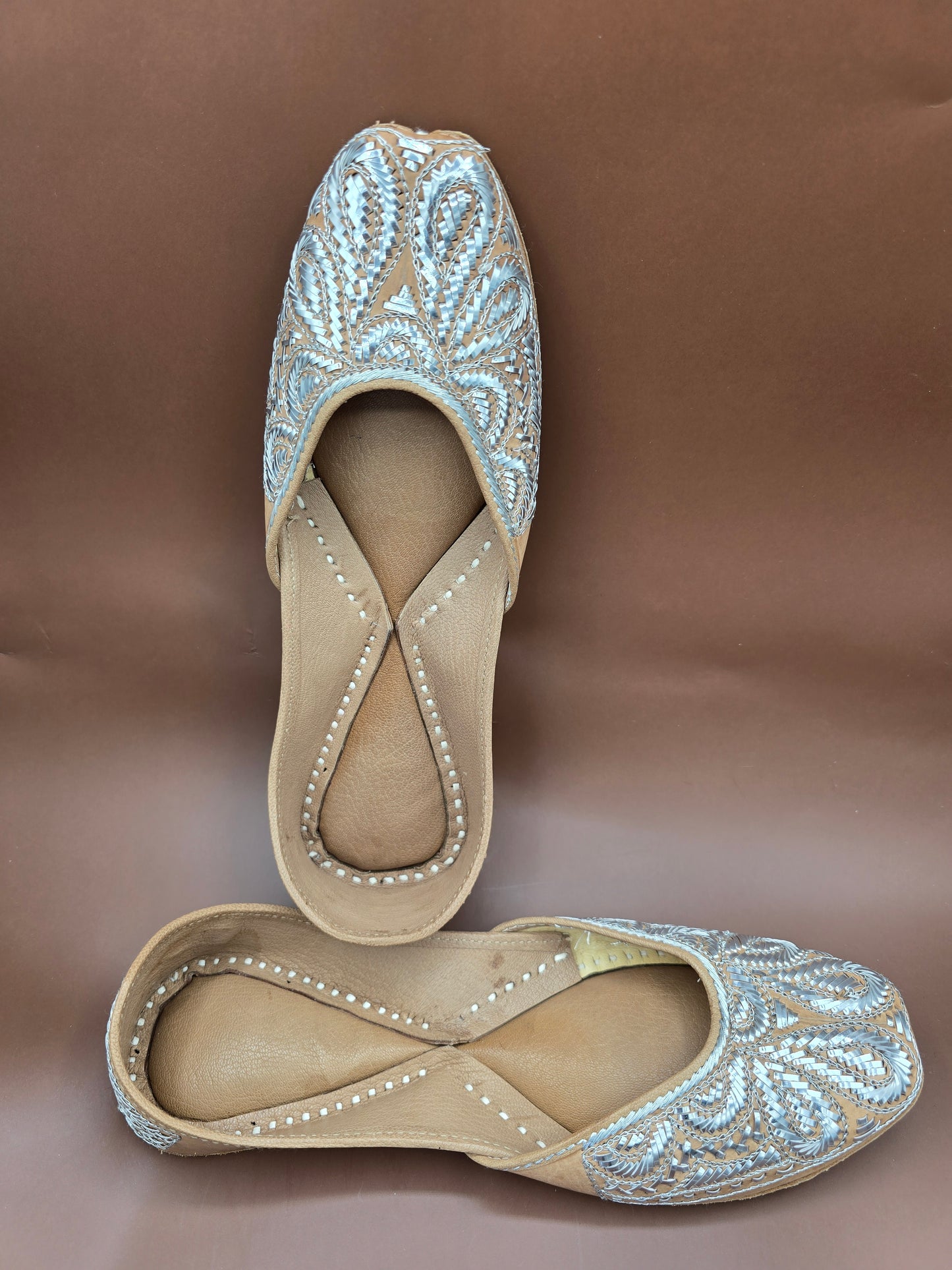 Gulbahar Embroidered Juttis
