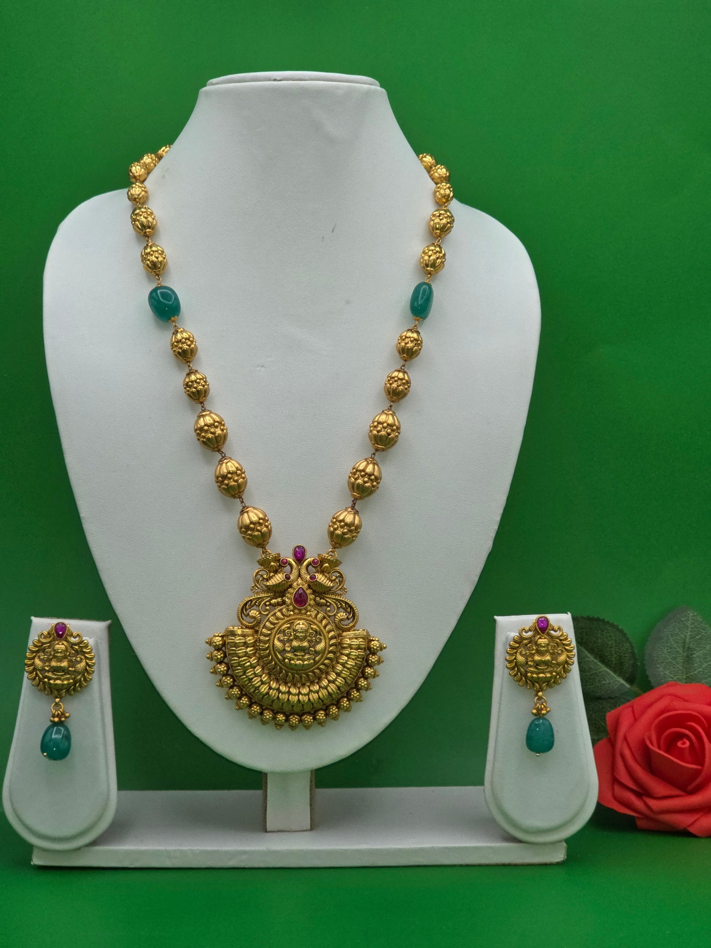 Sitara Kundan Danglers