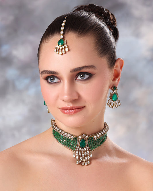 Peacock Splendor Nano Choker